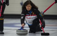 Mary-Anne Arsenault beats former skip Colleen Jones for Scotties title